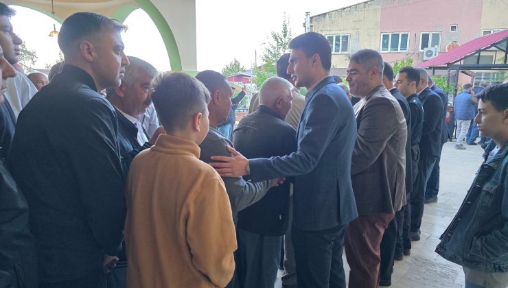 Kaymakam Kurdu Vatandaşlar ile Bayramlaştı
