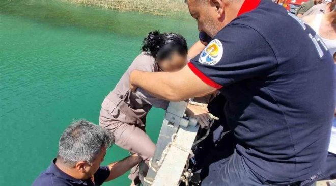 Aladağ Köprüde Suya Düşen Kadın Kurtarıldı