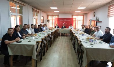 KAYMAKAM KURDU ‘YA VEDA YEMEĞİ
