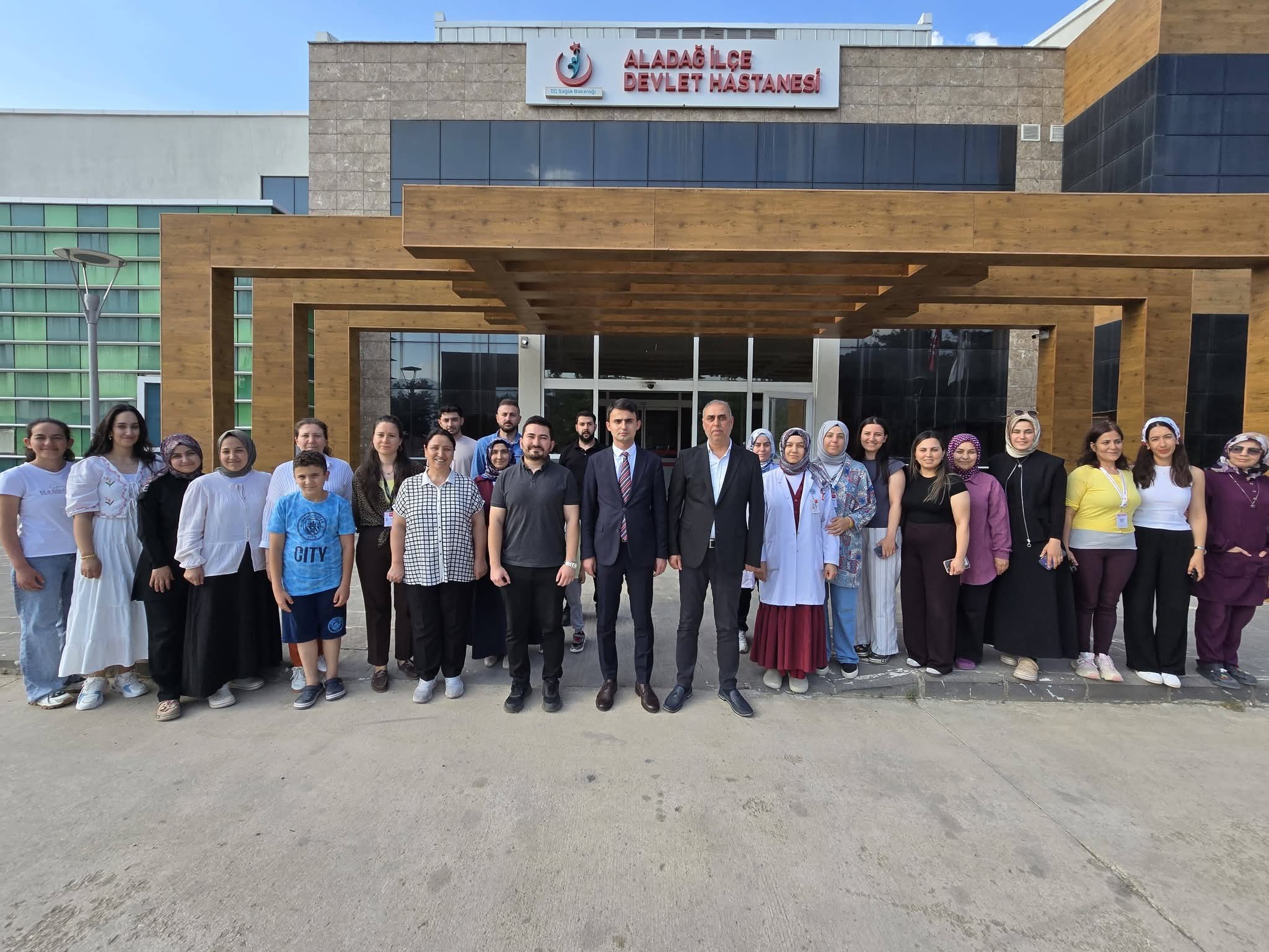 KAYMAKAM KURDU’DAN VEDA ZİYARETLERİ