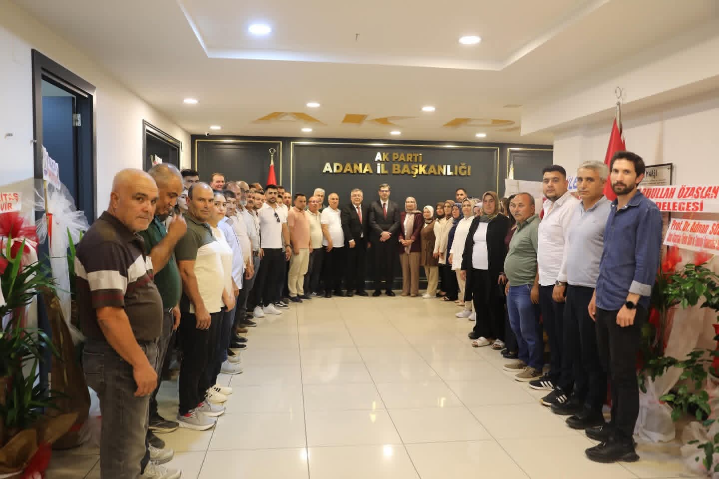 AK PARTİ ALADAĞ TEŞKİLATINDAN BAŞKAN MUSTAFA ÖZKAN’A HAYIRLI OLSUN ZİYARETİ